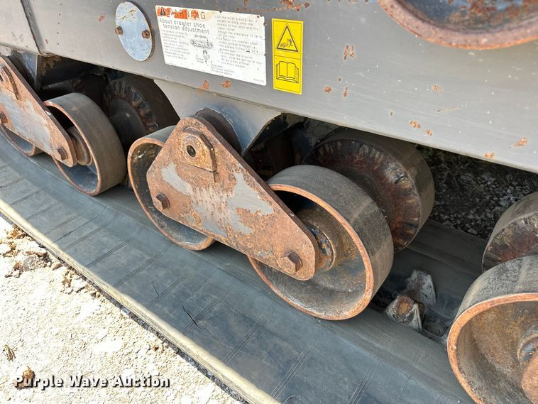 image for item EJ8914 IHI IC50 track carrier with digger derrick 