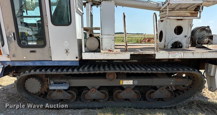 image for item EJ8914 IHI IC50 track carrier with digger derrick 