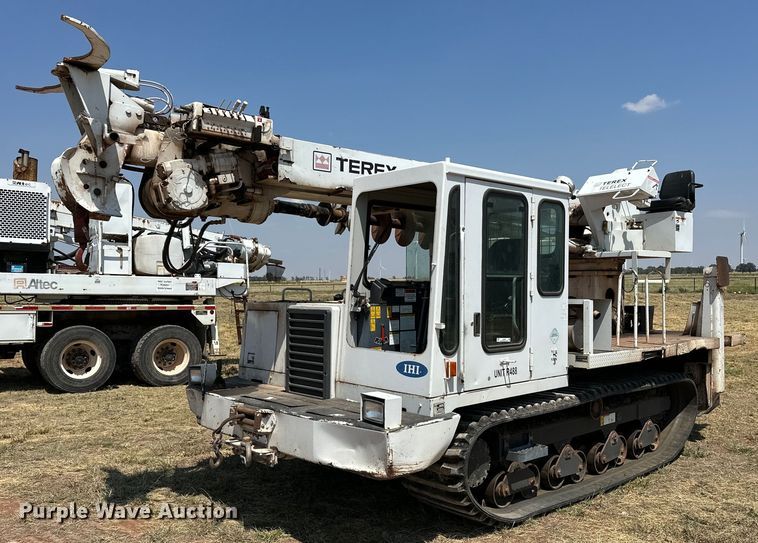 image for item EJ8915 IHI  IC50  track carrier with digger derrick 