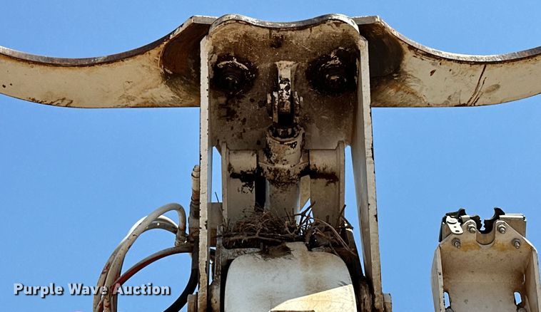 image for item EJ8915 IHI  IC50  track carrier with digger derrick 