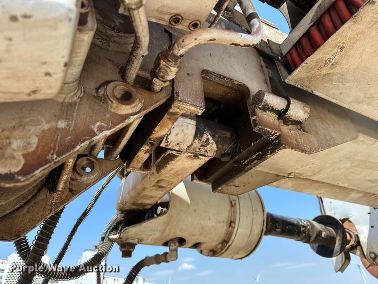 image for item EJ8915 IHI  IC50  track carrier with digger derrick 