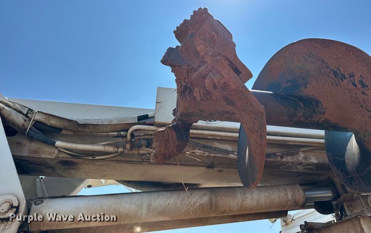 image for item EJ8915 IHI  IC50  track carrier with digger derrick 