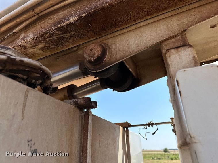 image for item EJ8915 IHI  IC50  track carrier with digger derrick 