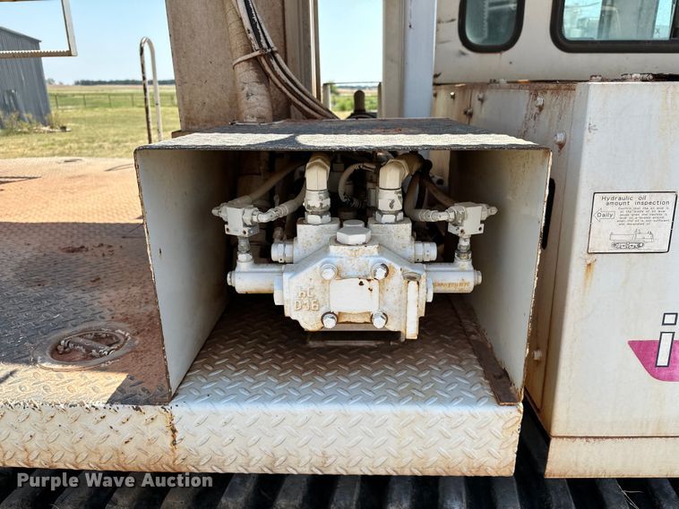 image for item EJ8915 IHI  IC50  track carrier with digger derrick 