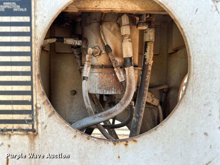 image for item EJ8915 IHI  IC50  track carrier with digger derrick 