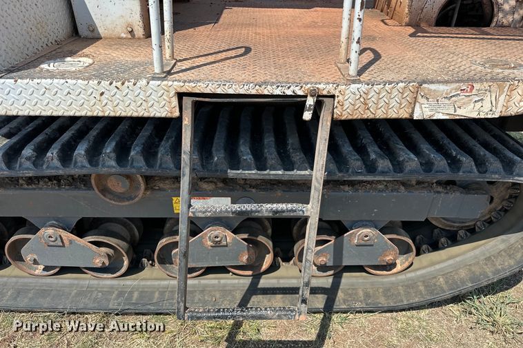 image for item EJ8915 IHI  IC50  track carrier with digger derrick 