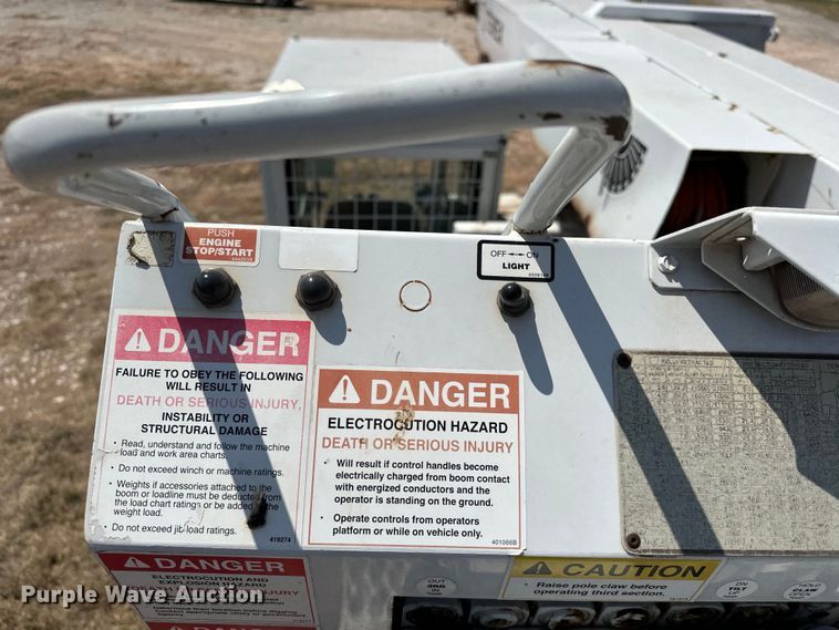 image for item EJ8915 IHI  IC50  track carrier with digger derrick 