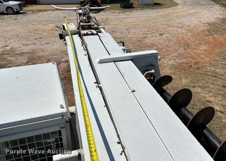 image for item EJ8915 IHI  IC50  track carrier with digger derrick 