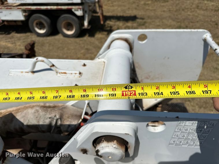 image for item EJ8915 IHI  IC50  track carrier with digger derrick 