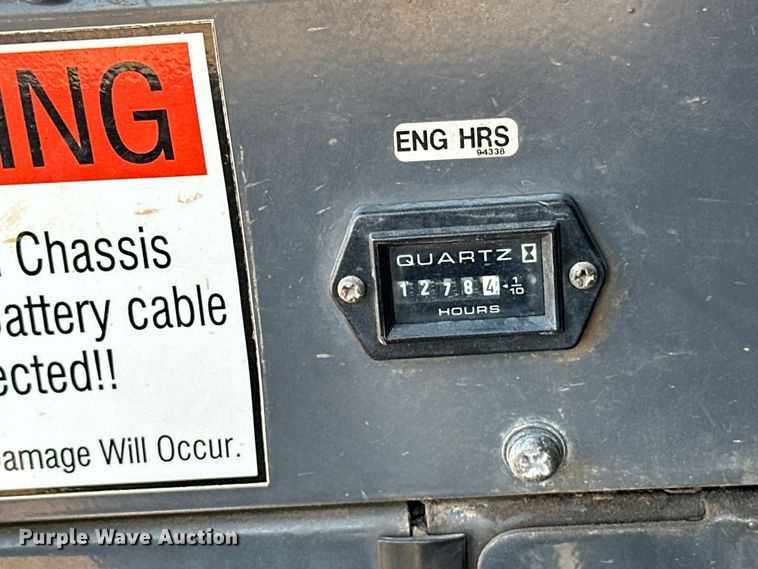 image for item EJ8915 IHI  IC50  track carrier with digger derrick 