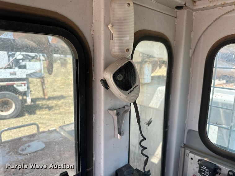 image for item EJ8915 IHI  IC50  track carrier with digger derrick 