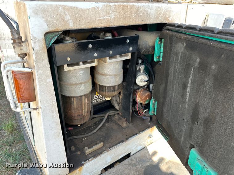 image for item EJ8915 IHI  IC50  track carrier with digger derrick 