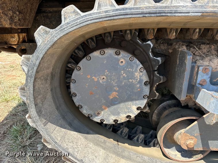 image for item EJ8915 IHI  IC50  track carrier with digger derrick 