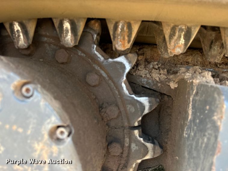 image for item EJ8915 IHI  IC50  track carrier with digger derrick 