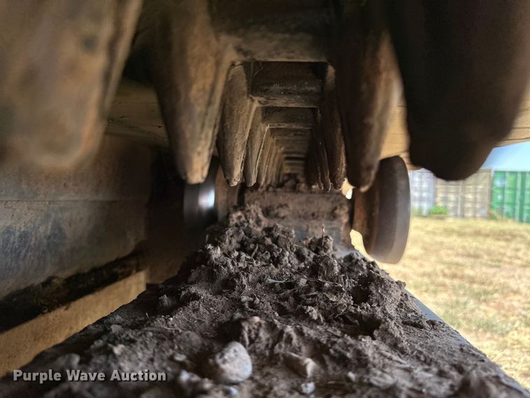 image for item EJ8915 IHI  IC50  track carrier with digger derrick 