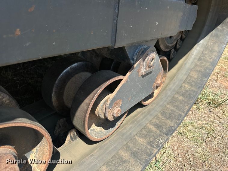 image for item EJ8915 IHI  IC50  track carrier with digger derrick 