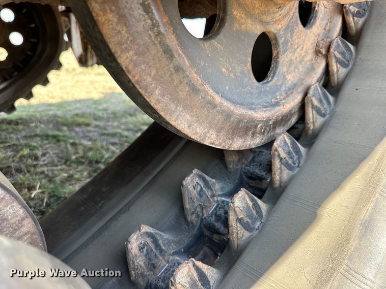 image for item EJ8915 IHI  IC50  track carrier with digger derrick 