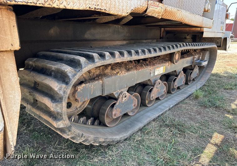 image for item EJ8915 IHI  IC50  track carrier with digger derrick 