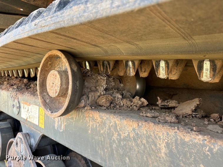 image for item EJ8915 IHI  IC50  track carrier with digger derrick 