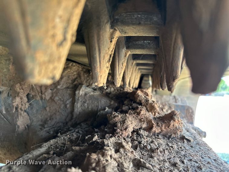 image for item EJ8915 IHI  IC50  track carrier with digger derrick 