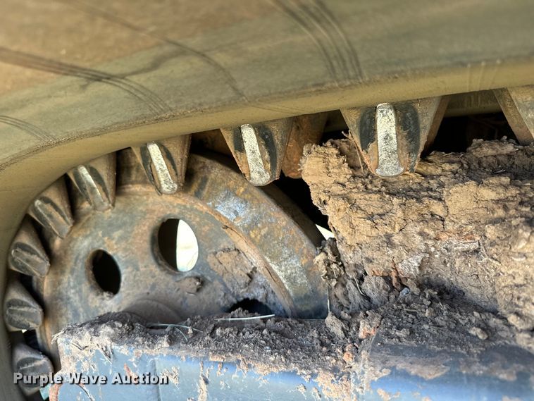 image for item EJ8915 IHI  IC50  track carrier with digger derrick 