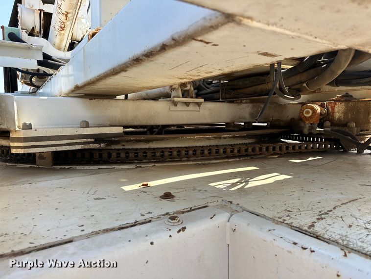 image for item EJ8916 2000 Freightliner  FL80 pressure digger truck