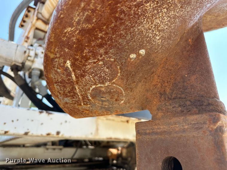 image for item EJ8916 2000 Freightliner  FL80 pressure digger truck