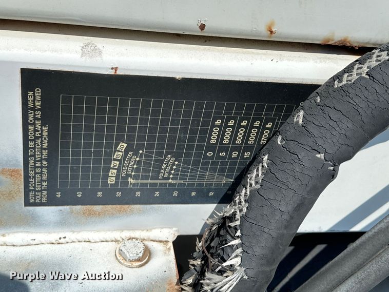 image for item EJ8916 2000 Freightliner  FL80 pressure digger truck