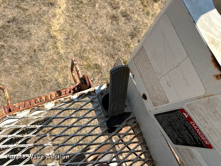 image for item EJ8916 2000 Freightliner  FL80 pressure digger truck