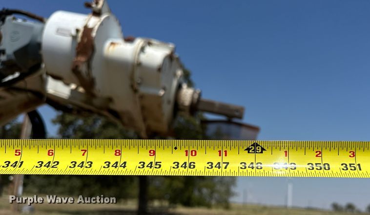 image for item EJ8916 2000 Freightliner  FL80 pressure digger truck