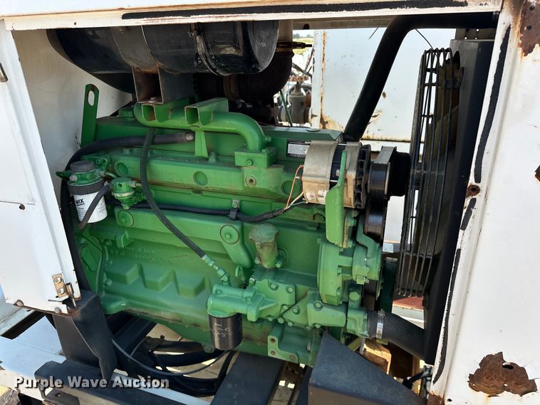 image for item EJ8916 2000 Freightliner  FL80 pressure digger truck