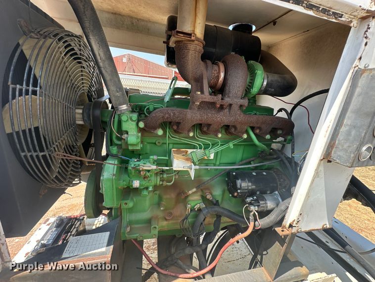 image for item EJ8916 2000 Freightliner  FL80 pressure digger truck