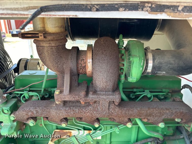 image for item EJ8916 2000 Freightliner  FL80 pressure digger truck