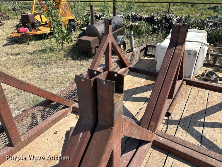 image for item EJ8921 (4) reel stands 