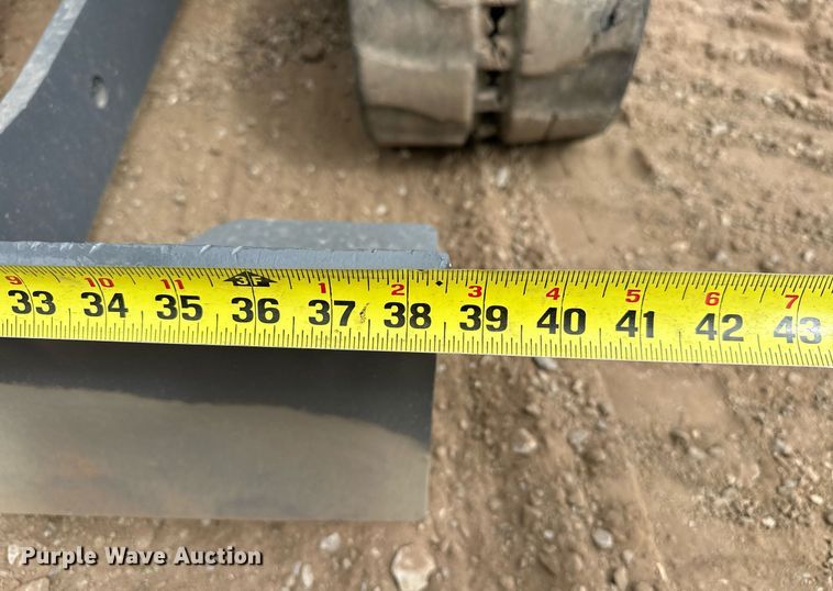 image for item EJ8967 2016 John Deere 17G mini excavator