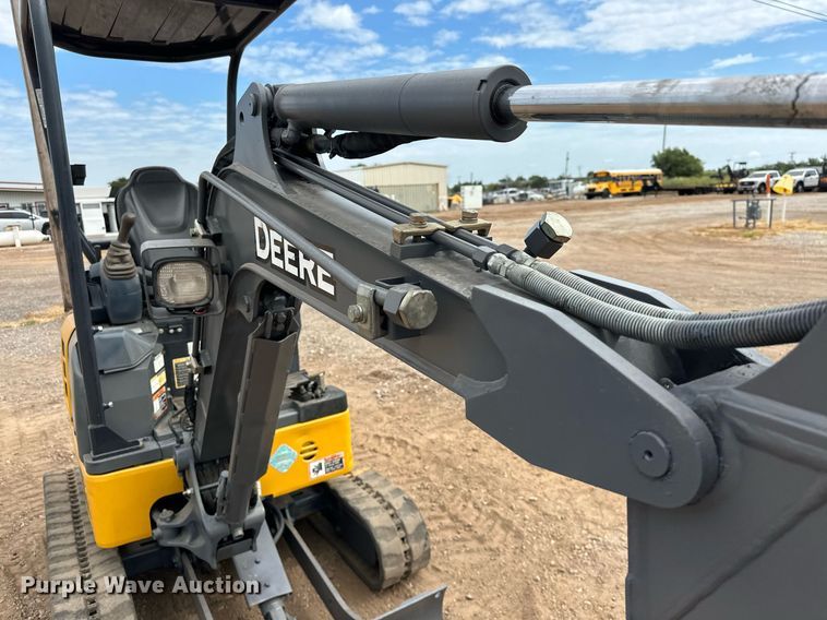 image for item EJ8967 2016 John Deere 17G mini excavator