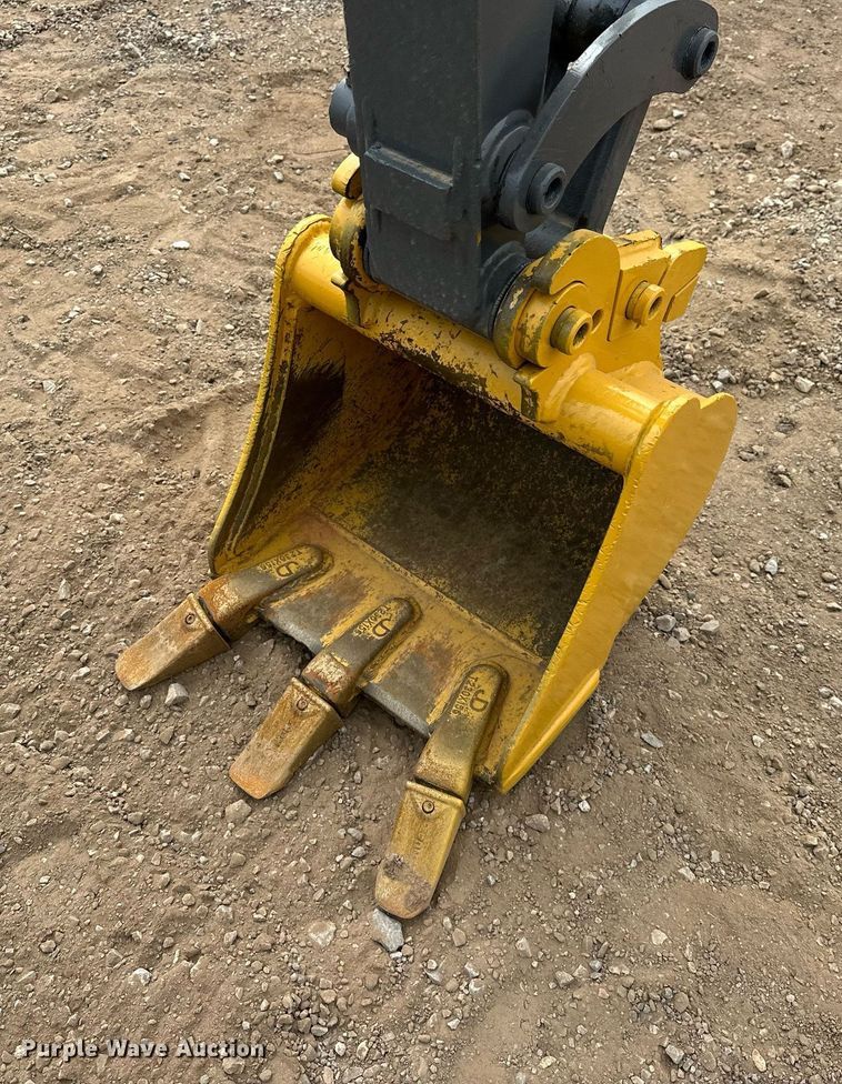 image for item EJ8967 2016 John Deere 17G mini excavator
