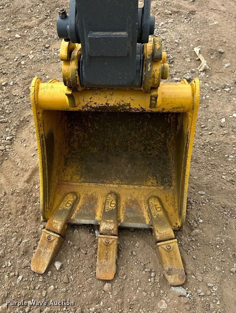 image for item EJ8967 2016 John Deere 17G mini excavator