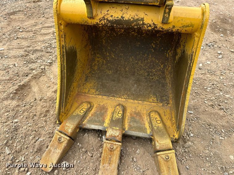 image for item EJ8967 2016 John Deere 17G mini excavator