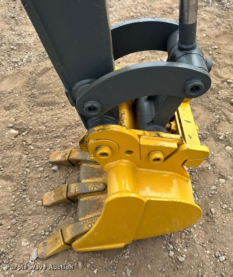 image for item EJ8967 2016 John Deere 17G mini excavator