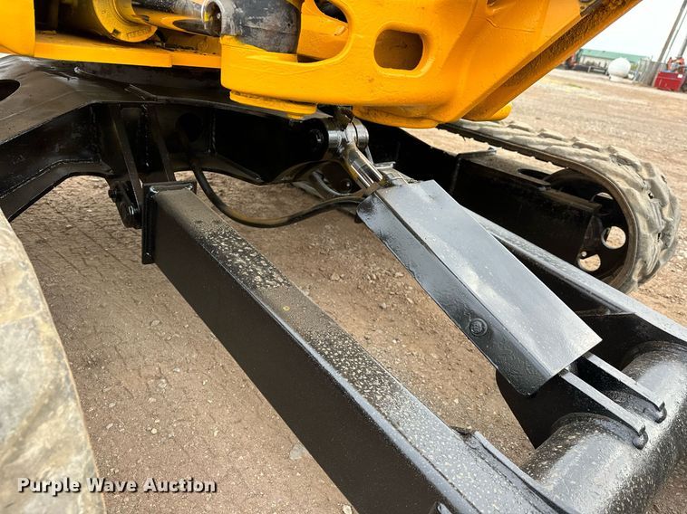 image for item EJ8968 2014 Caterpillar  303.5E mini excavator