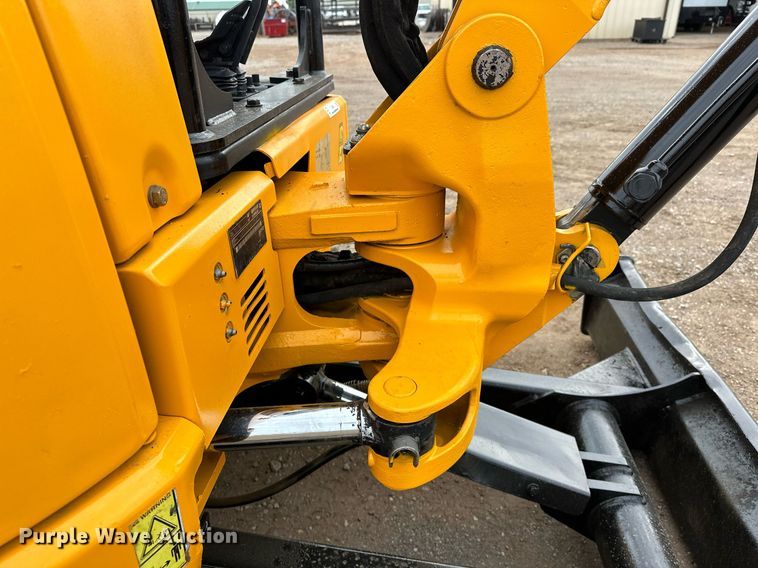 image for item EJ8968 2014 Caterpillar  303.5E mini excavator