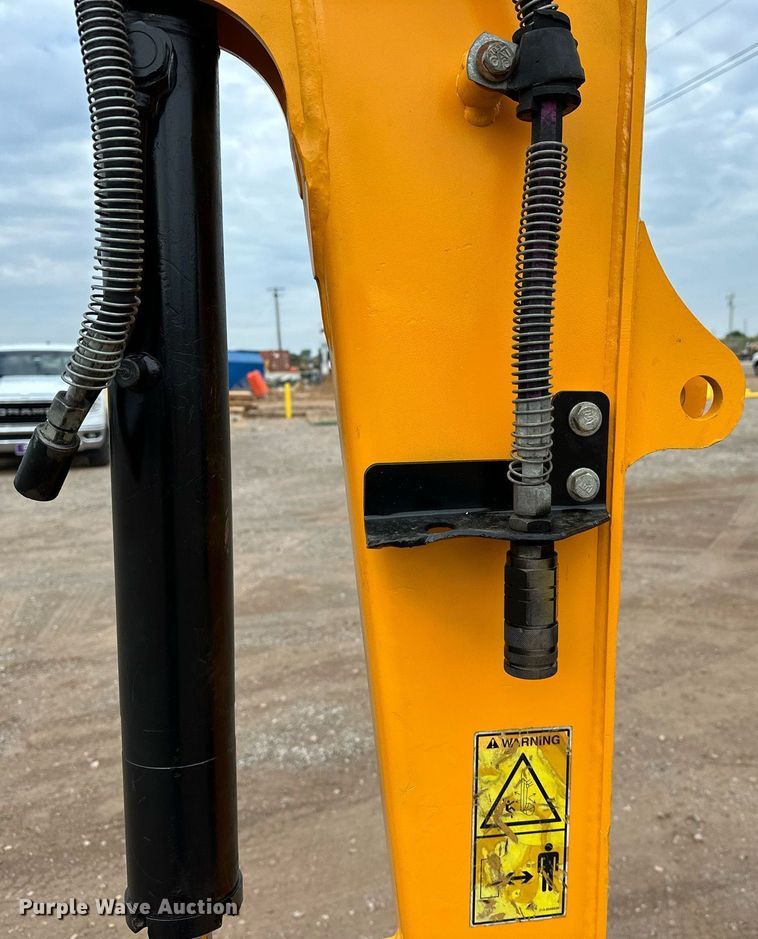 image for item EJ8968 2014 Caterpillar  303.5E mini excavator