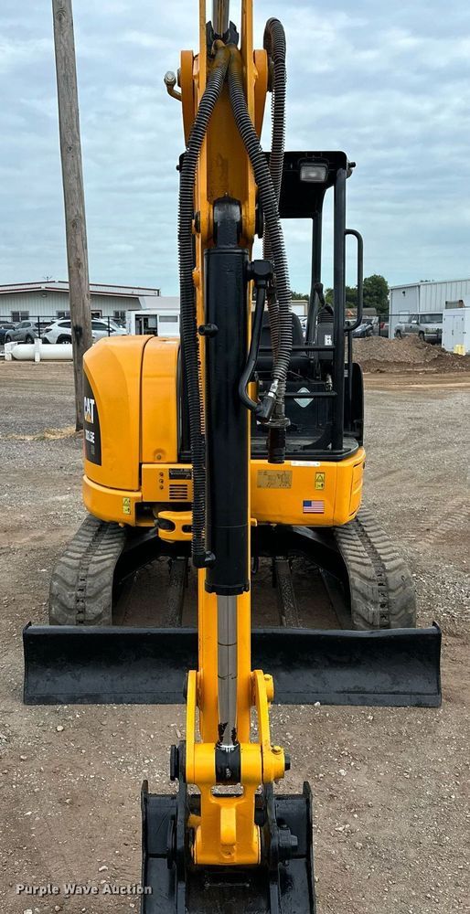 image for item EJ8968 2014 Caterpillar  303.5E mini excavator