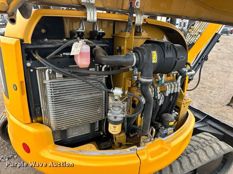 image for item EJ8968 2014 Caterpillar  303.5E mini excavator