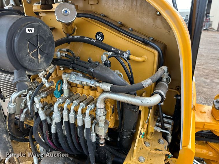 image for item EJ8968 2014 Caterpillar  303.5E mini excavator