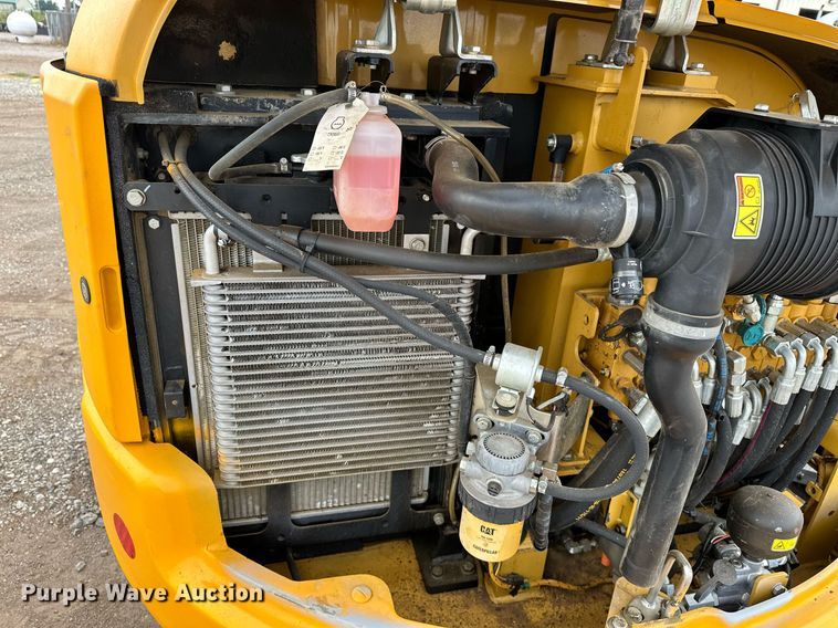 image for item EJ8968 2014 Caterpillar  303.5E mini excavator