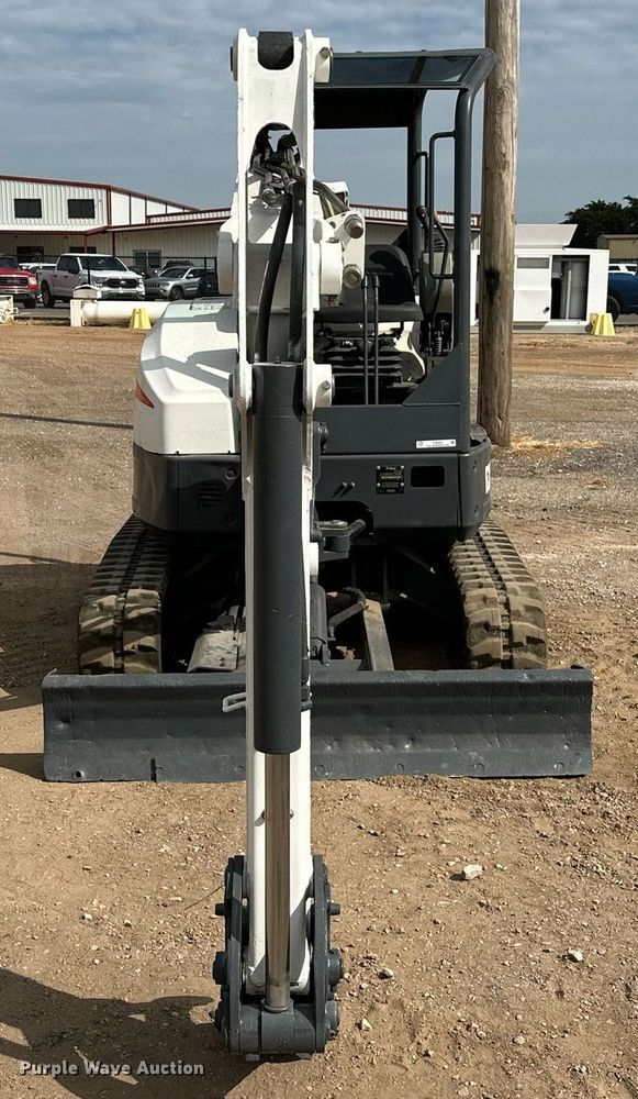 image for item EJ8969 2014 Bobcat E35 mini excavator