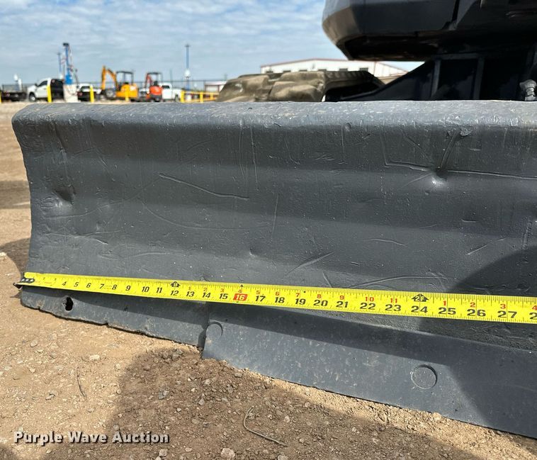 image for item EJ8969 2014 Bobcat E35 mini excavator