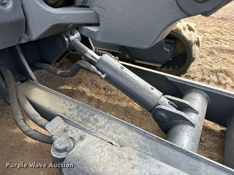 image for item EJ8969 2014 Bobcat E35 mini excavator